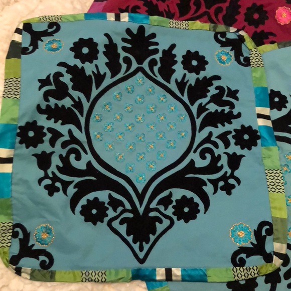 Lot of 4 throw pillow cases designer’s guild artsy - Picture 2 of 7